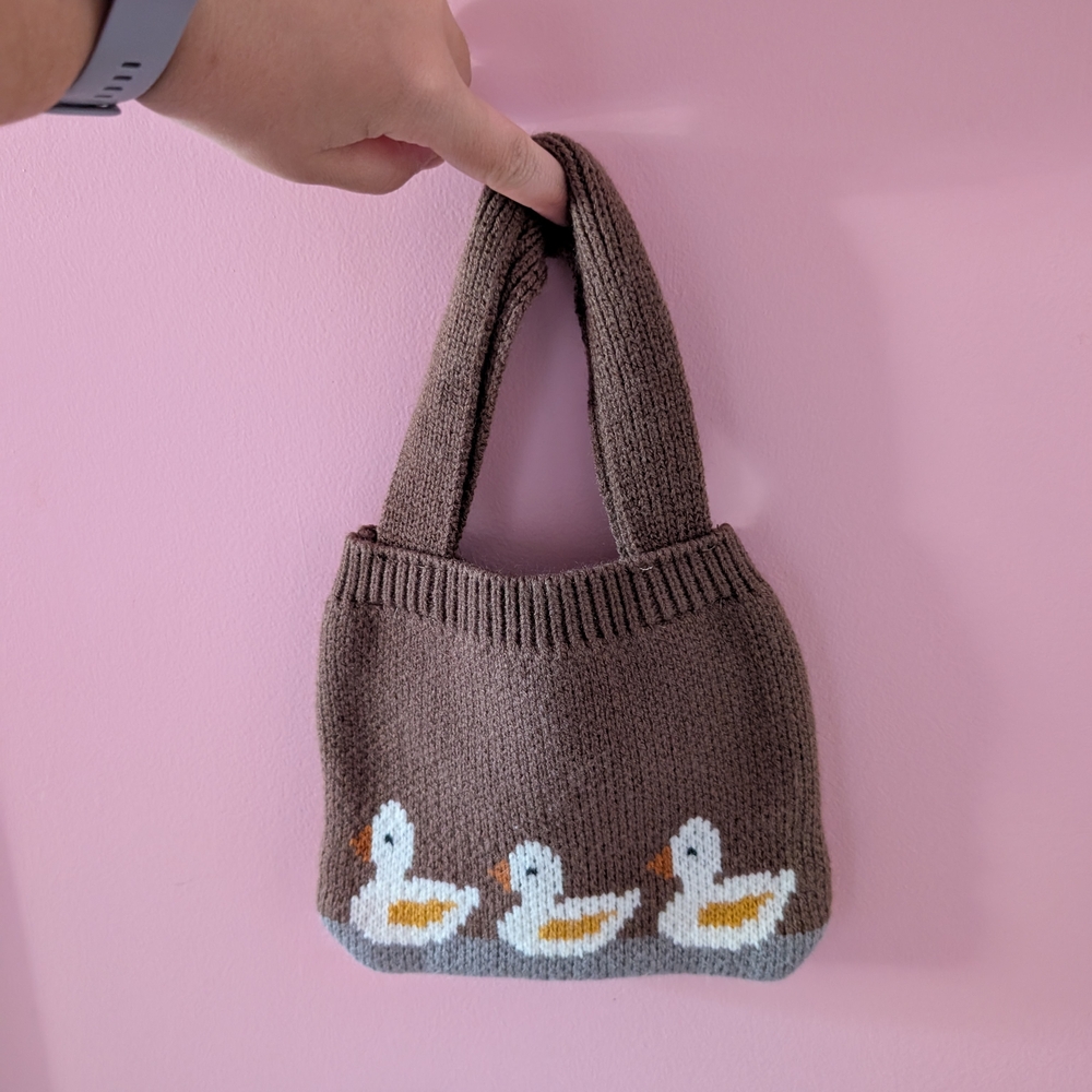 Brown Knit Mini Duck Pattern Purse
